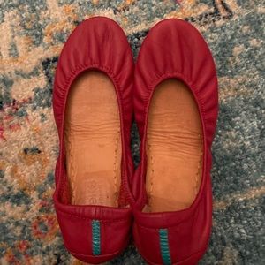 Tikes size 7 cardinal red